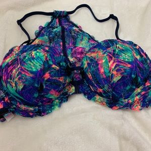 Women’s Very Gently Worn VS PINK LACE BRALETTE 34B